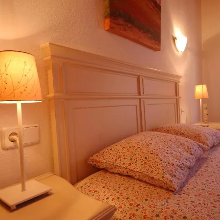 Lets Holidays Cozy Near To The Castle *