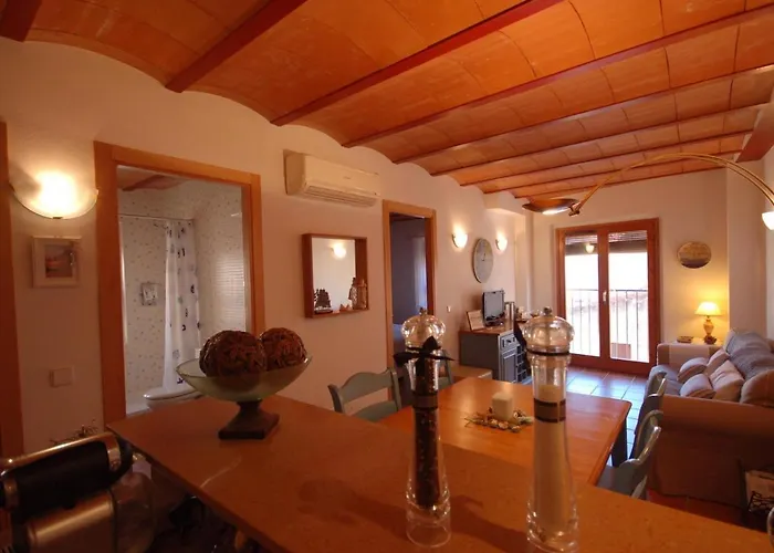 Lets Holidays Cozy Near To The Castle