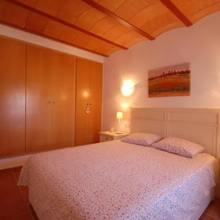 Lets Holidays Cozy Near To The Castle