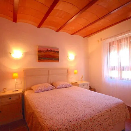 Apartment Lets Holidays Cozy Near To The Castle Tossa de Mar